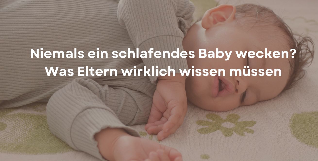Baby wecken oder schlafen lassen? Expertenrat für gesunden Babyschlaf